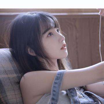 陆毅女儿的长腿太惊人,在上百人中一眼就能认出来